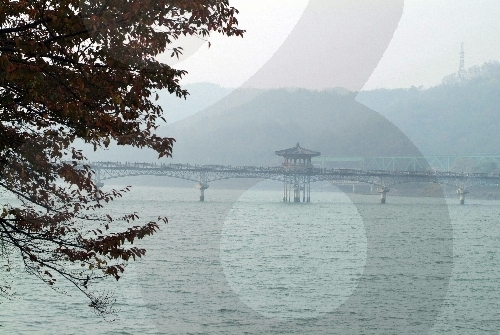 Andong Folk Village (안동민속촌과 안동호)