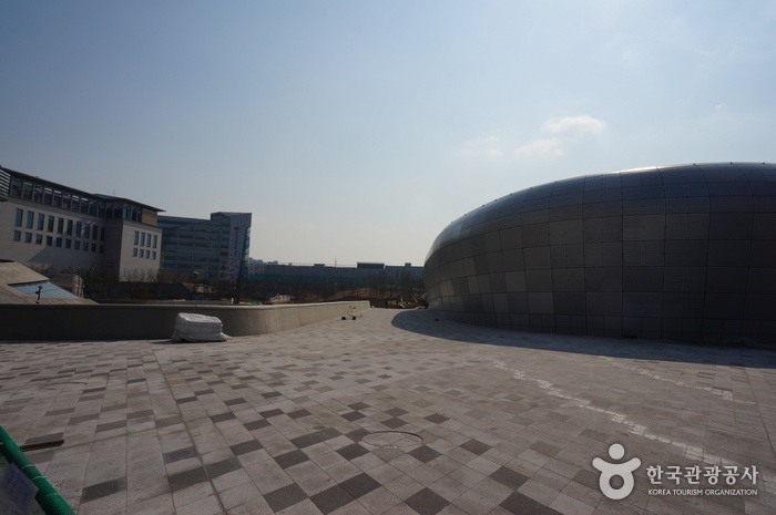 thumbnail-Dongdaemun History & Culture Park (동대문역사문화공원)-3