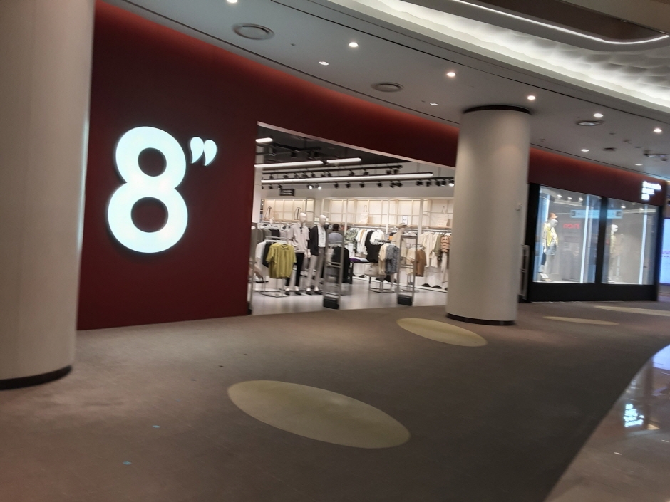 8 Seconds - Lotte World Mall Branch [Tax Refund Shop] (에잇세컨즈 롯데월드몰점)