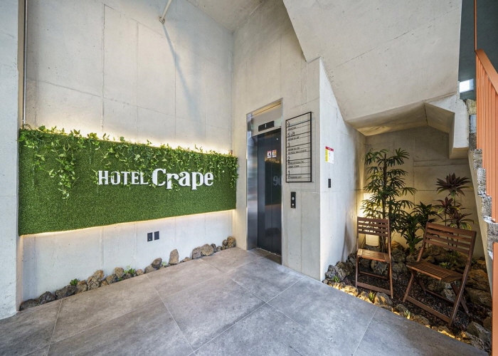 Hotel Crape (호텔크라페 성서점)