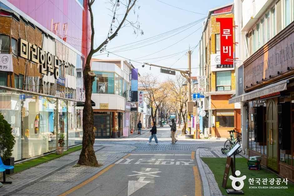 thumbnail-웨딩의 거리-11