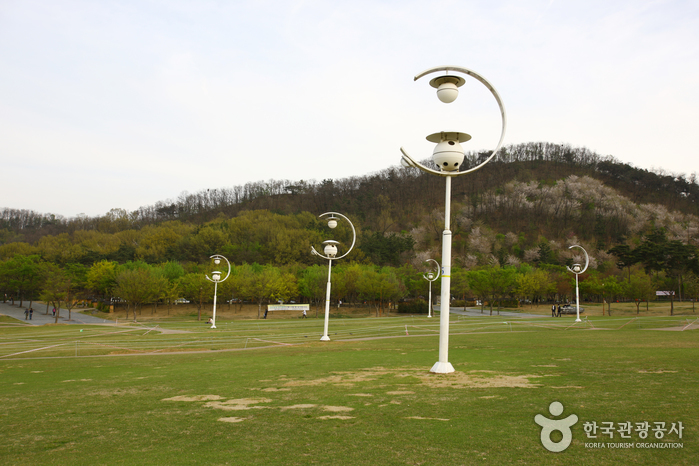 Duryu-Park Daegu (대구두류공원)