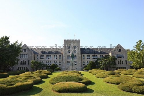 서울 고려대학교 본관