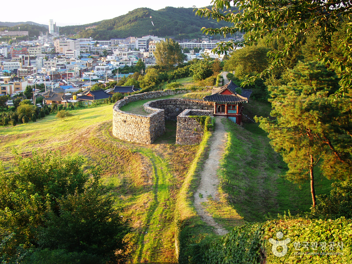 Gochangeupseong Fortress (고창읍성)