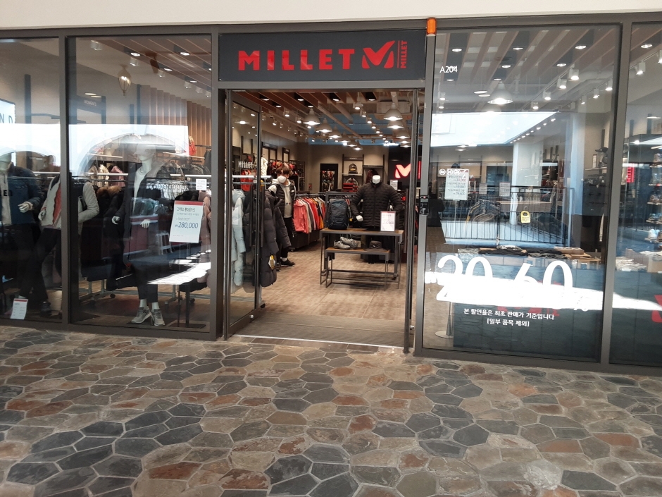 Millet - Lotte Dongbusan Branch [Tax Refund Shop] (밀레 롯데동부산)