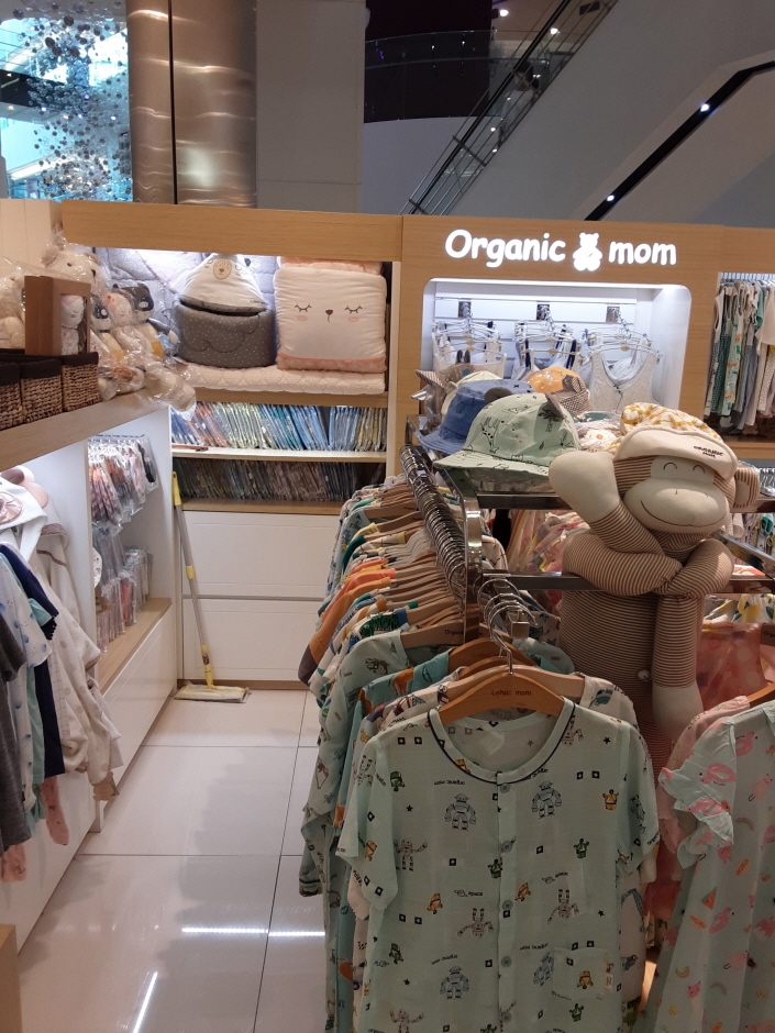 Organic Mom - Hyundai Gasan Branch [Tax Refund Shop] (오가닉맘 현대가산)