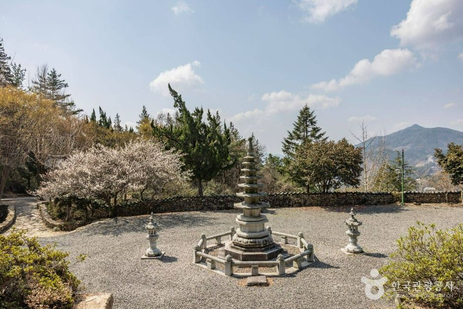 thumbnail-금둔사-30