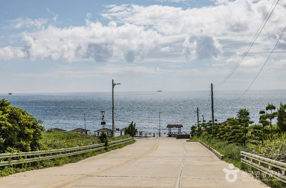 모진이몽돌해변