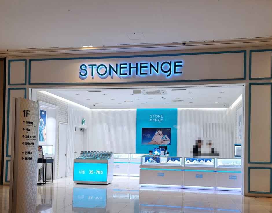 Stonehenge - Starfield Goyang Branch [Tax Refund Shop](스톤헨지 스타필드 고양점)
