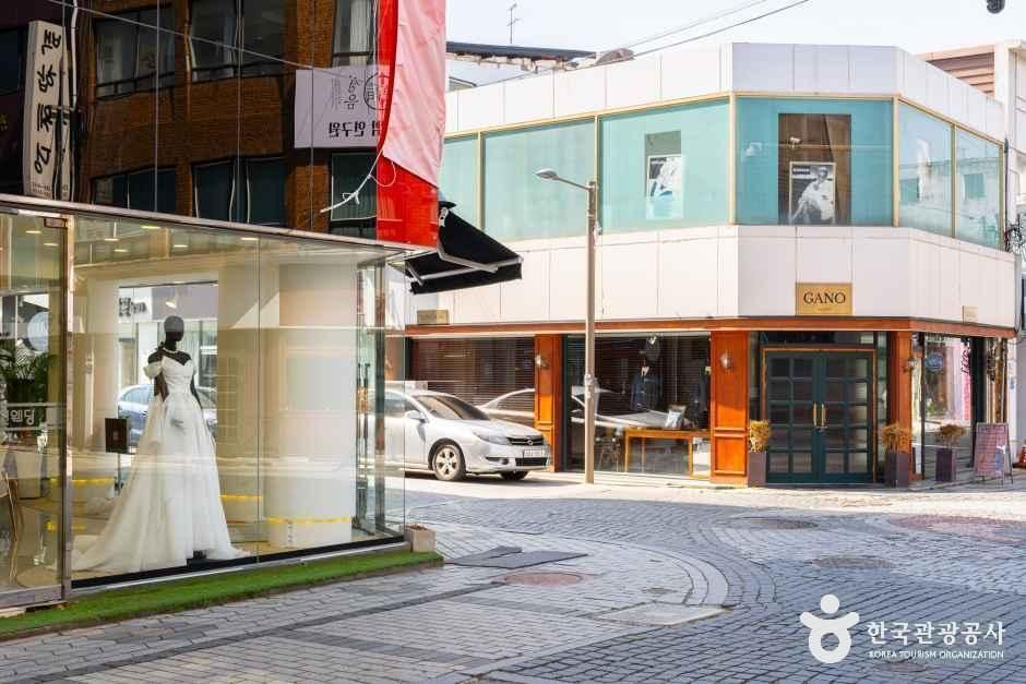 thumbnail-웨딩의 거리-12