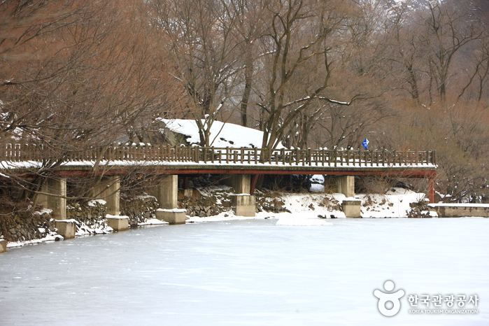 Uhwajeong Pavilion (우화정)