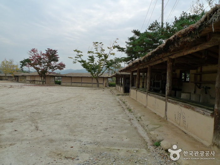 Культурная деревня Ли Хё Сока (이효석 문화마을)