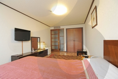 Utopia Hotel (유토피아관광호텔)