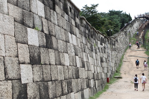 Berg Bugaksan (북악산)