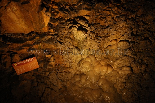 thumbnail-Hwanseongul Cave  (Daei-ri Cave System) (환선굴 (대이리 동굴지대))-11