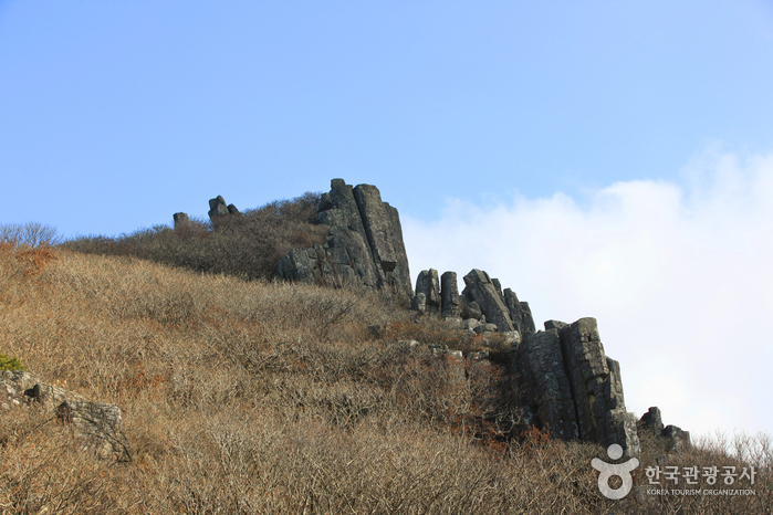 Jusangjeolli Cliff of Mudeungsan Mountain (무등산 주상절리대)