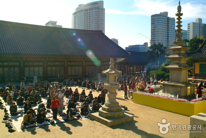 Bongeunsa Temple (봉은사)