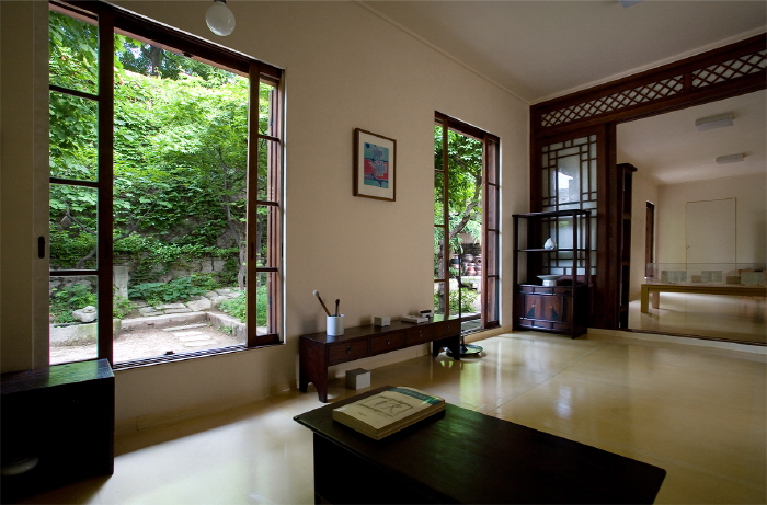 Choi Sunu House (최순우 옛집)5