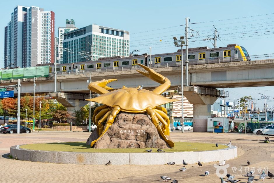 thumbnail-소래포구해오름광장-8