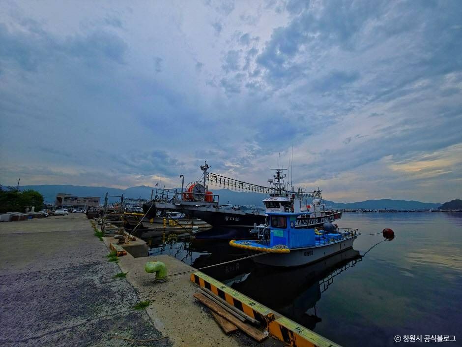 thumbnail-속천항-4