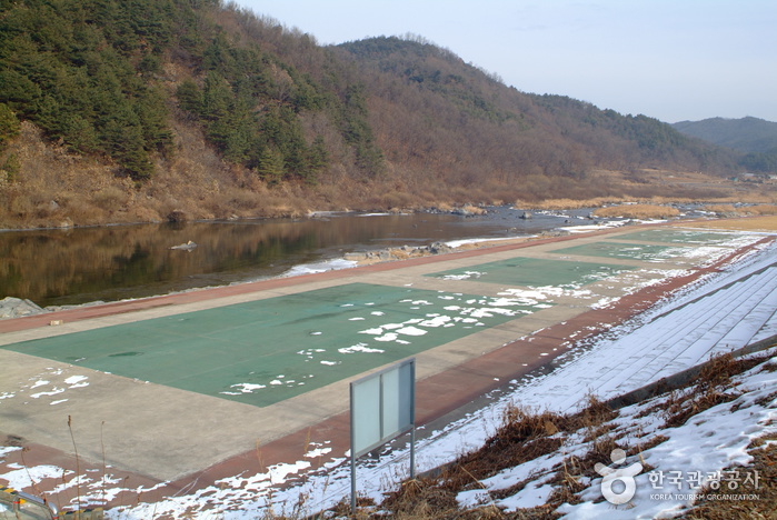 Río Seomgang (Complejo Recreativo del Río Seomgang) (섬강(섬강유원지))