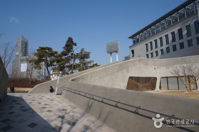 Parque de la Historia y Cultura de Dongdaemun (동대문역사문화공원)