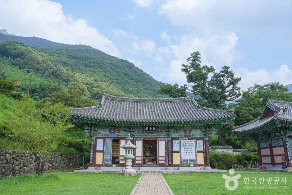 표충사(밀양)
