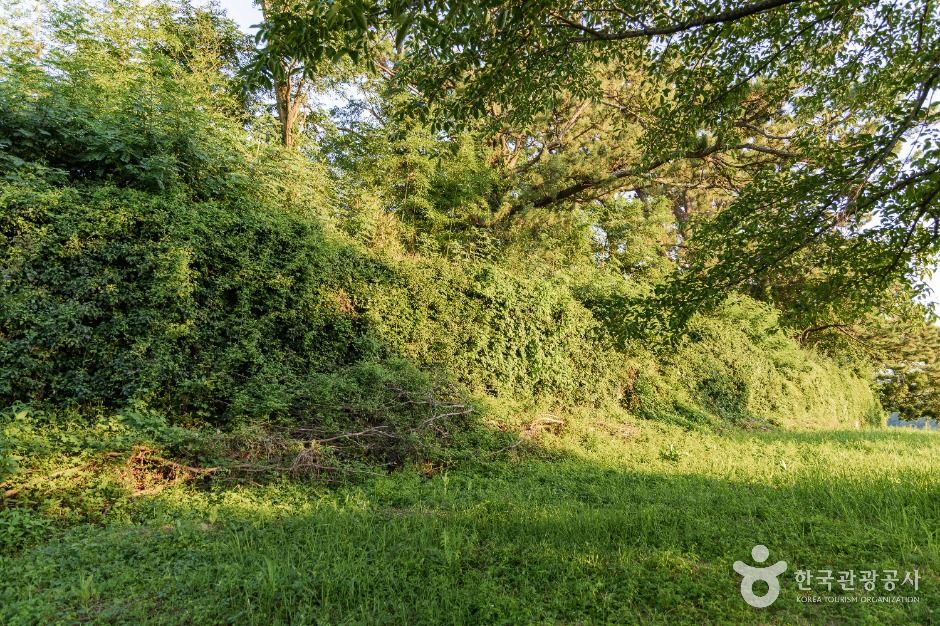 강진마도진만호성지