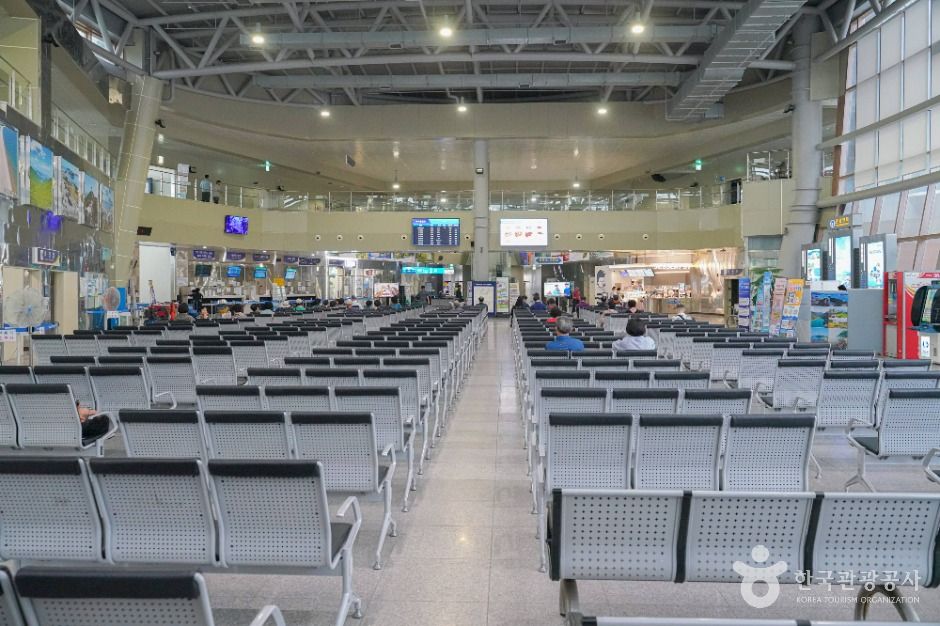 완도항 여객선터미널