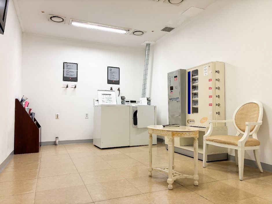 수원_이비스 앰배서더 수원_셀프세탁실