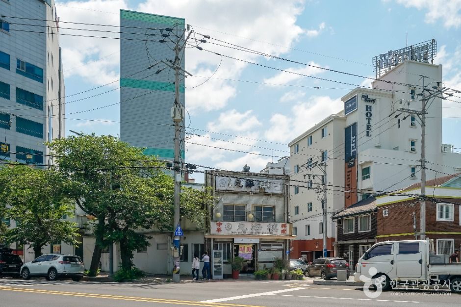 군항마을 역사길