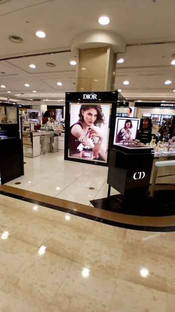 디올 화장품 롯데백화점 관악점