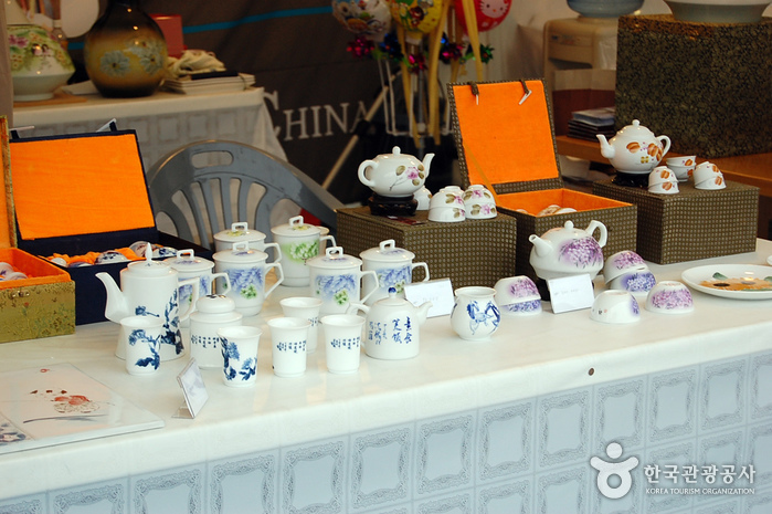 Icheon Ceramic Festival (이천 도자기축제) 