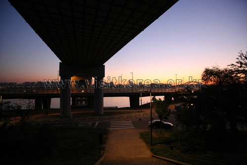 Terrasse des Berges de Mangwon (망원한강공원)