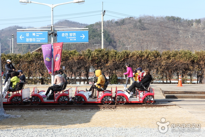 Gangchon Rail Park (Gimyujeong Railbike) (강촌레일파크 (김유정레일바이크))2