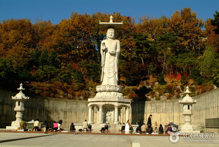 Bongeunsa Temple (봉은사)
