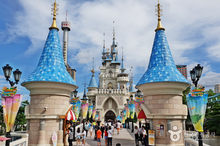 thumbnail-Lotte World (롯데월드)-5