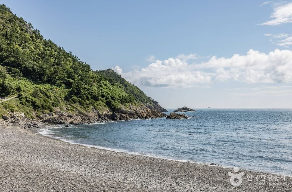 모진이몽돌해변