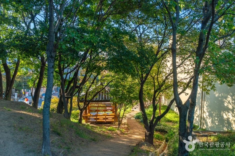 thumbnail-앞산빨래터공원-5