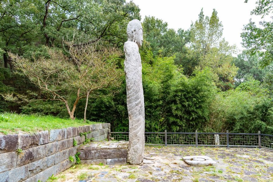 아산 평촌리 석조약사여래입상