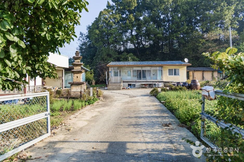 괴산 보안사 삼층석탑