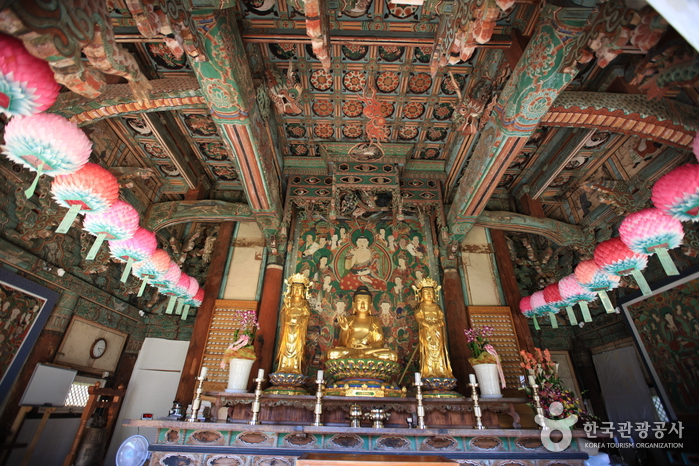 Храм Чхонынса в Куре (천은사(구례))