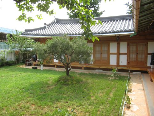 Buyongheon (부용헌)