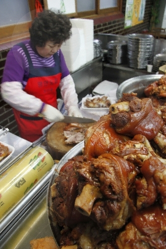 平安道醬豬腳家(평안도족발집)2