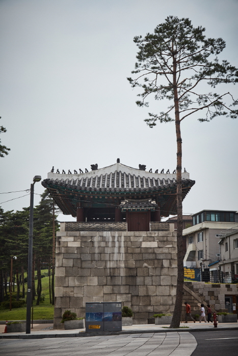 thumbnail-Gwanghuimun Gate (광희문)-28
