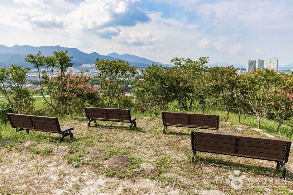 충의공원