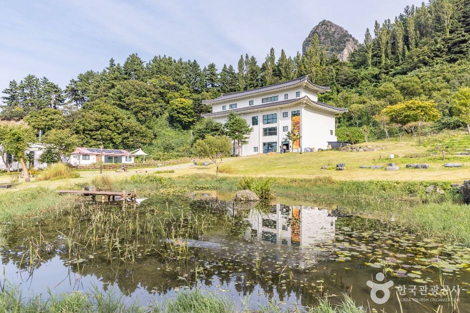 울릉천국 아트센터(울릉천국)