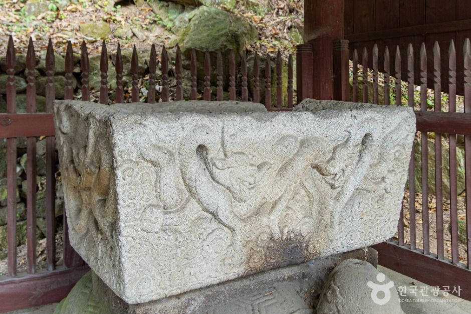 비두리 귀부 및 이수