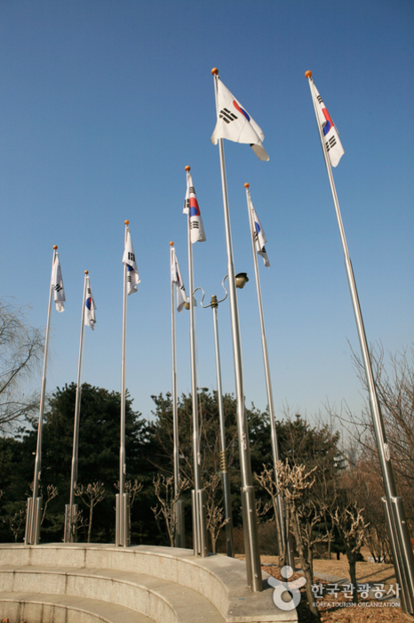 Yongsan Family Park (용산가족공원)