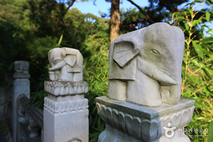 Wawoojongsa Temple (Waujeongsa) (와우정사)